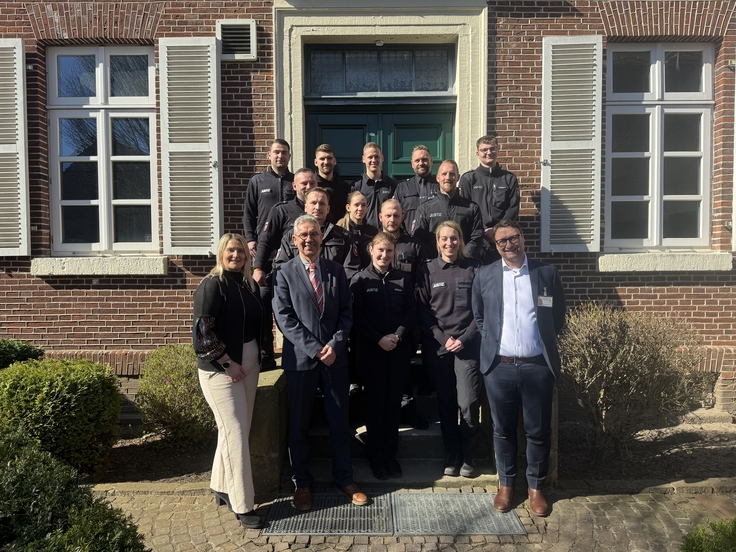 Justizstaatssekretär Dr. Smollich beim Besuch der JVA Lingen