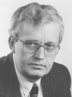 Staatssekretär Dr. Cromme