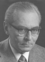Staatssekretär Dr. Langensiepen
